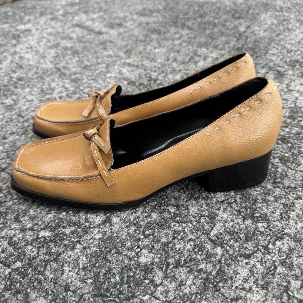 Jennifer Moore Mansfield Tan Leather Loafers Women's Sz 9.5 Block Heel Bow - Picture 4 of 10
